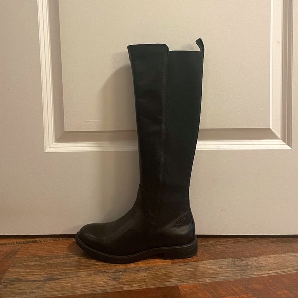 Vagabond boots - Picture 1 of 3